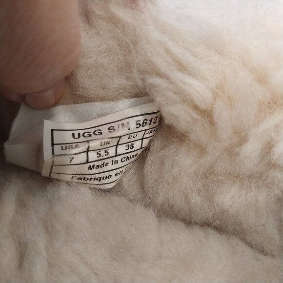 UGG Shoes Slippers Women 7 Pink Purple Dakota 5612 Comfort Shearling Fur Slip On - Picture 13 of 13